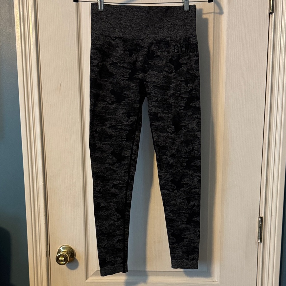 Gymshark Gray Camo Leggings